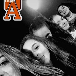 Meet your Posher, Nora